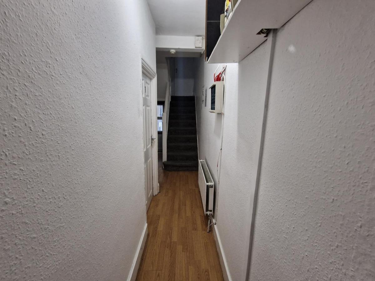 City Budget Guesthouse Лондон Экстерьер фото